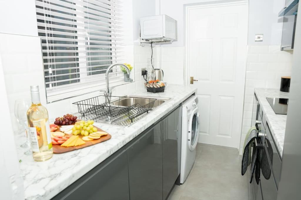 Stylish Home In York - Free Wifi & Parking - Close To Racecourse & City Centre Luaran gambar