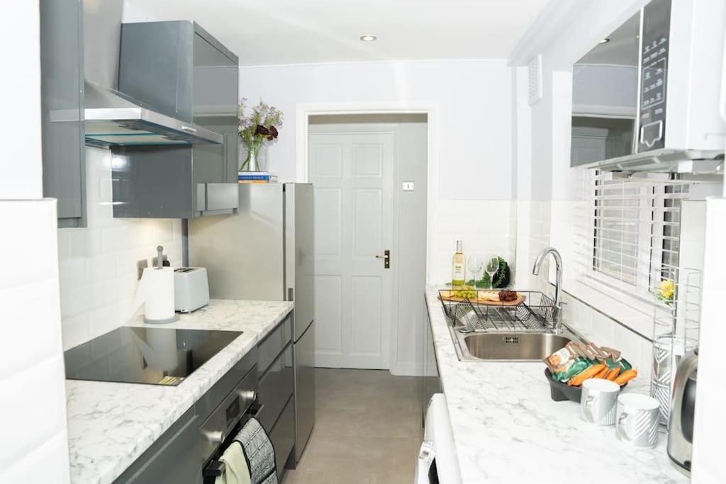 Stylish Home In York - Free Wifi & Parking - Close To Racecourse & City Centre Luaran gambar